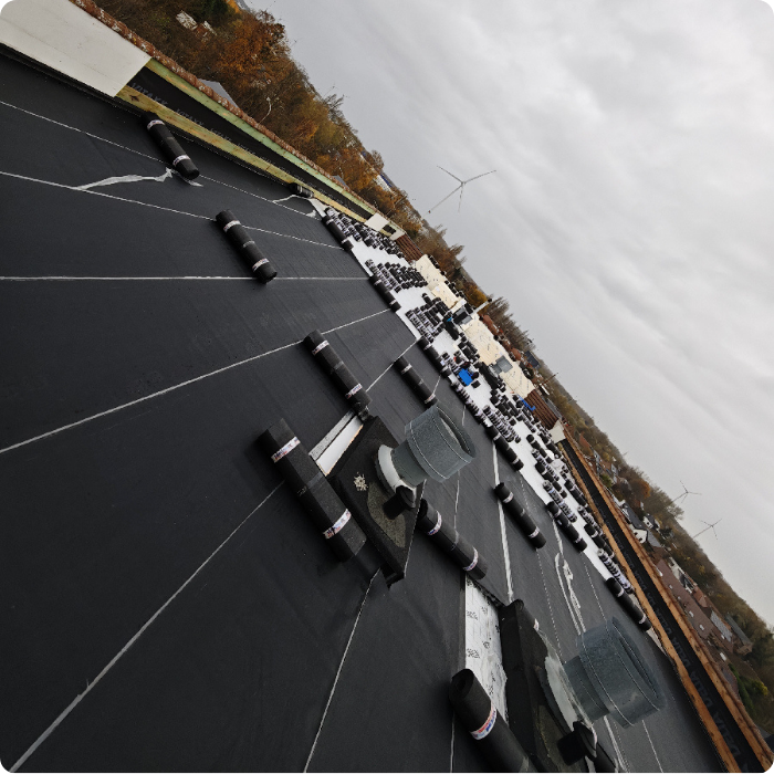 dakafdichting, dakafdichting plat dak, waterdichting dak, waterdichting plat dak, 
                      afdichting platte daken, EPDM dakafdichting, EPDM membraan, EPDM roofing, bitumen 
                      roofing, Derbigum, roofing plaatsen, roofing herstellen, lekdetectie dak, daklekkage
                      herstellen, infiltratie dak, infiltratie plat dak, herstelling dakafdichting, 
                      renovatie dakafdichting, onderhoud plat dak, isolatie plat dak, regenwaterafvoer 
                      dak, dakrand, kroonlijst, lichtkoepel, dakgoten plat dak, dakwerker dakafdichting