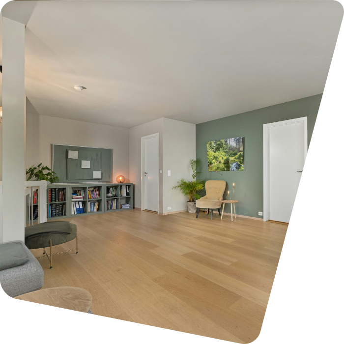 Rénovation intérieure, générale, parachèvement, plafonnage, sols, murs, plafonds, 
                  enduits, carrelage, parquet, menuiserie, meubles,