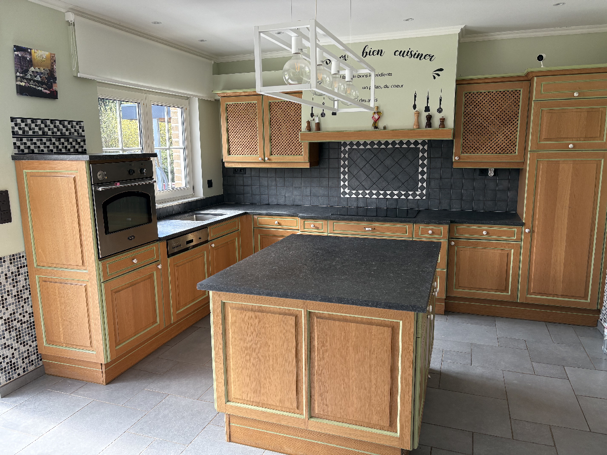 Plan de travail, marbre, pierre de taille, tailleur de pierre, pose, installation, cuisine