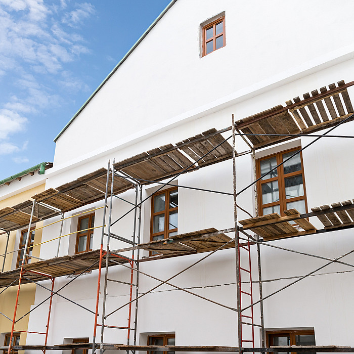 couvreur Lambersart, travaux de toiture Bondues, étanchéité Lompret, rénovation de toiture, réparation de toiture, toiture en ardoises, toiture en tuiles, toiture en zinc, toiture métallique, toiture plate, zinguerie, installation de VELUX, isolation de toiture, aménagement de grenier, démoussage de toiture, nettoyage de toiture, peinture extérieure, ravalement de façade, rénovation de façade, étanchéité de façade