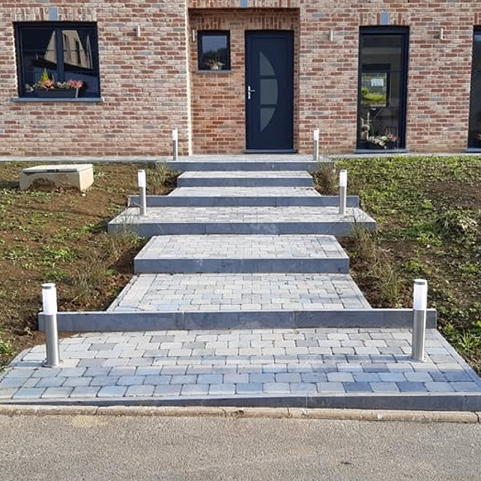 jardinier Sohier, jardinier Rochefort, jardinier Ciney, aménagement extérieur, terrassement, clôtures, pavage, nivellement, allées et abords, tarmac, terrasse, plantation, plantation forestière, plantation agricole, location de container, travaux extérieurs, aménagement jardin, Famenne