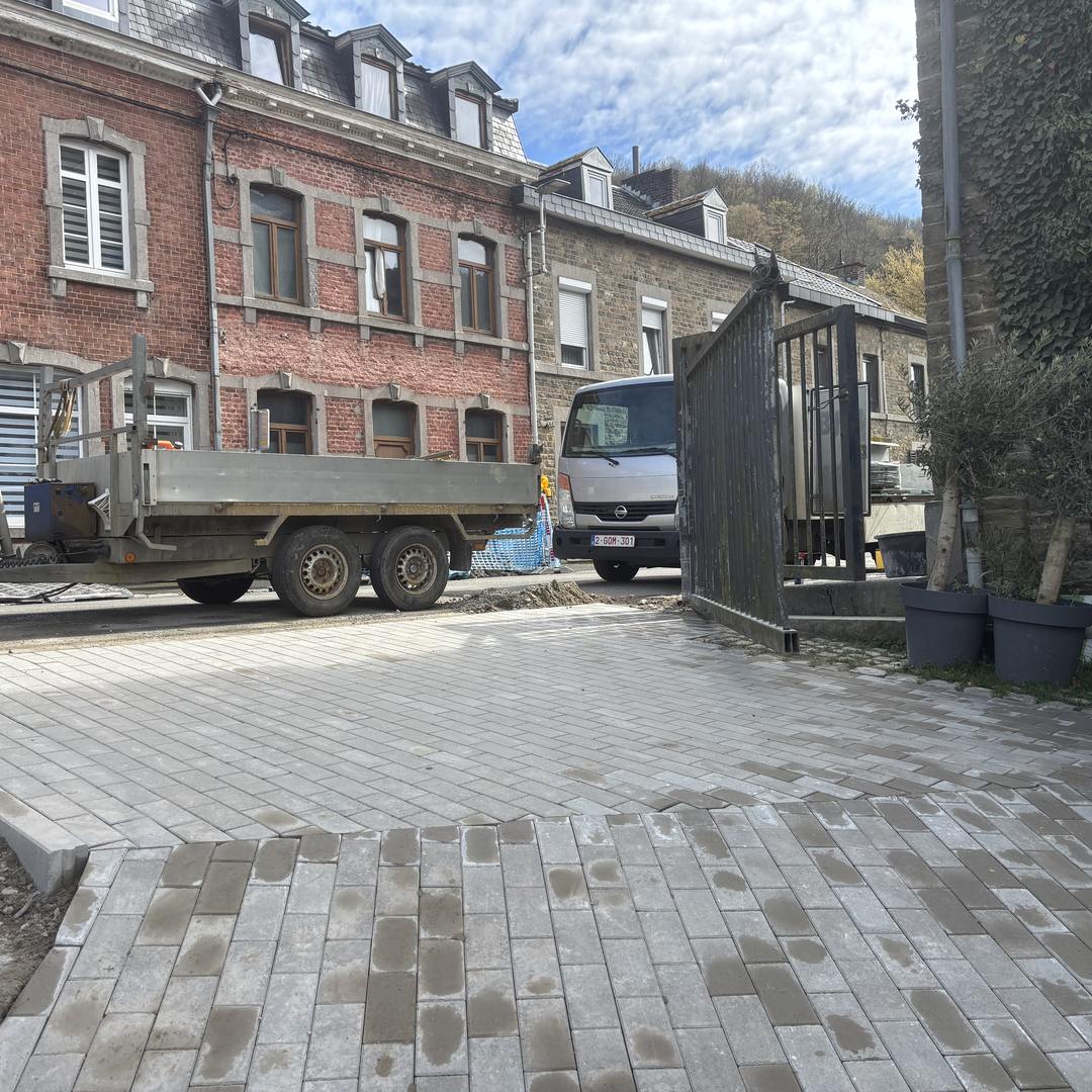 Travaux de rénovation à Aywaille par Cottini Construct Terrassement