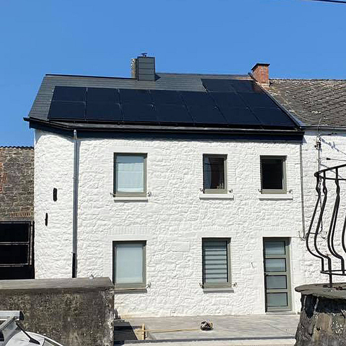 Pose de panneaux solaires