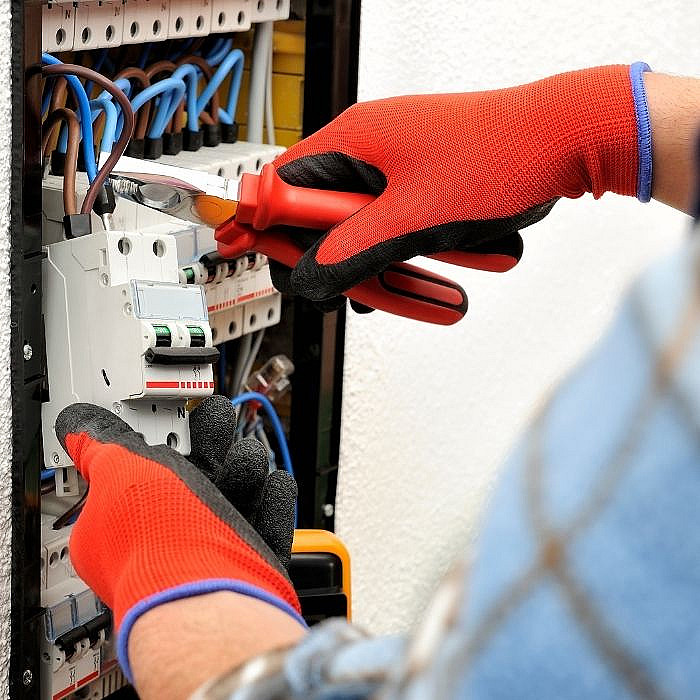 Electricien profesionnel et qualifié en région liégeoise