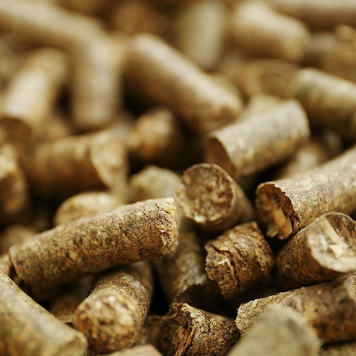 Installation de poêle à pellets, granules, chauffage