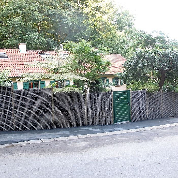 Portails, gabions, pose, installation