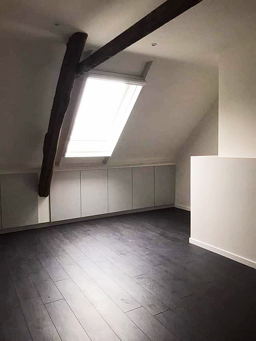 Schilder, schilderwerken, decoratie, interieurdecoratie, muren en plafonds, schilderen, gevel, kleuradvies, behangpapier, behangen, behangwerken, textielbehang, vliesbehang, glasvezelbehang, vliesbehangpapier, glasvezelbehangpapier, parket, laminaat, plaatsing laminaat, plaatsing parket, laminaat plaatsen, parket plaatsen, laminaat leggen, parket leggen, binnenschilderwerk, buitenschilderwerk, verfwerk, verfwerker, verver, gevel verven, gevel schilderen, binnendeuren