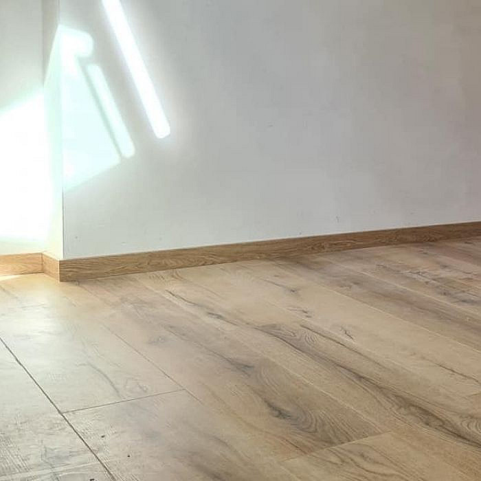 Pose de parquet, semi-massif, massif, sol en bois, plancher