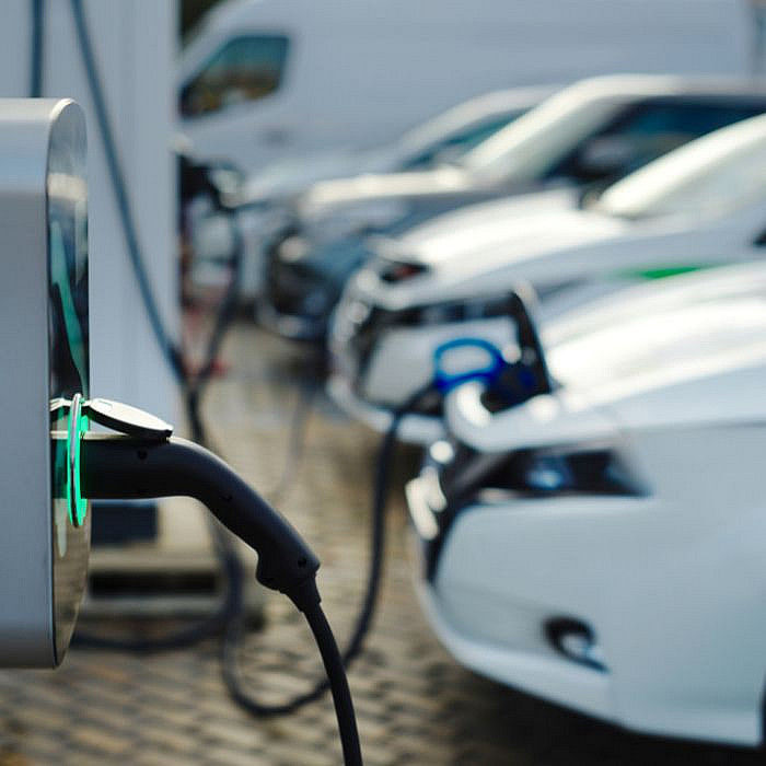 Installation, maintenance, réparation, dépannage, borne voiture