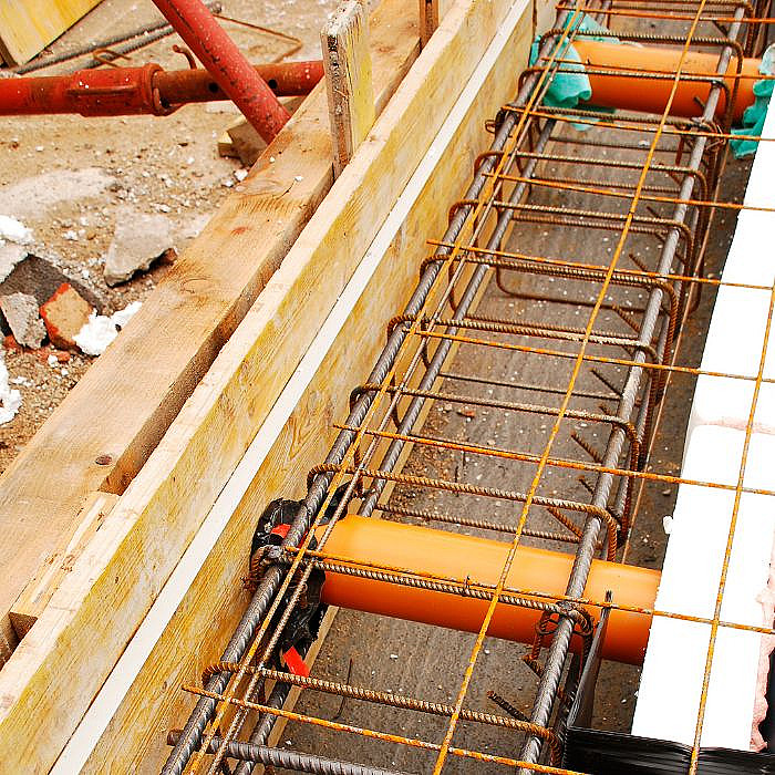 Egouttage, terrassement, coulage béton, coffrage, maçonnerie, cimentage