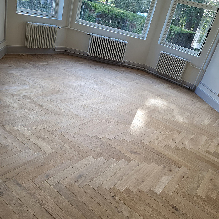 Travaux de rénovation, restauration parquet, sols, menuiseries intérieures