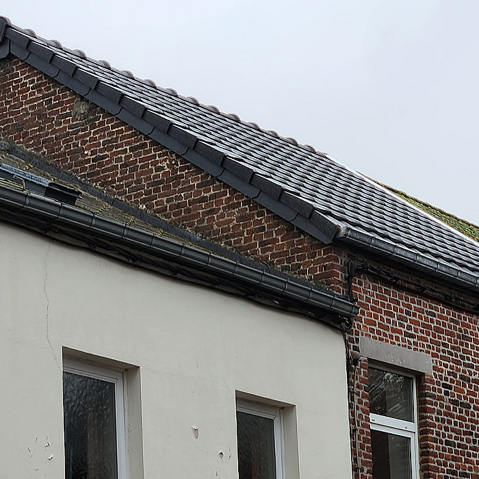 Entretien de toiture, rénovation de charpente, réparation toit, couverture de toiture, ardoise, tuile, epdm