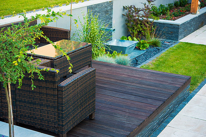 Construction de terrasse, menuiserie extérieure, menuisier