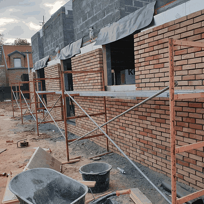 gros œuvre, maçonnerie, travaux de transformation, nouvelle construction, annexe de maison, construction extension, maison passive, aménagement extérieur, rénovation de toiture, nouvelle toiture, toiture plate, toiture inclinée, zinguerie, pose de revêtement EPDM, étanchéité et isolation toiture, travaux de parachèvement, isolation thermique, ravalement de façade, bardage, aménagement de jardin, entretien de jardin, pose de clôtures, drainage, égouttage, installation de fosse septique, système épuration, citerne eau de pluie, terrassement, nivellement,