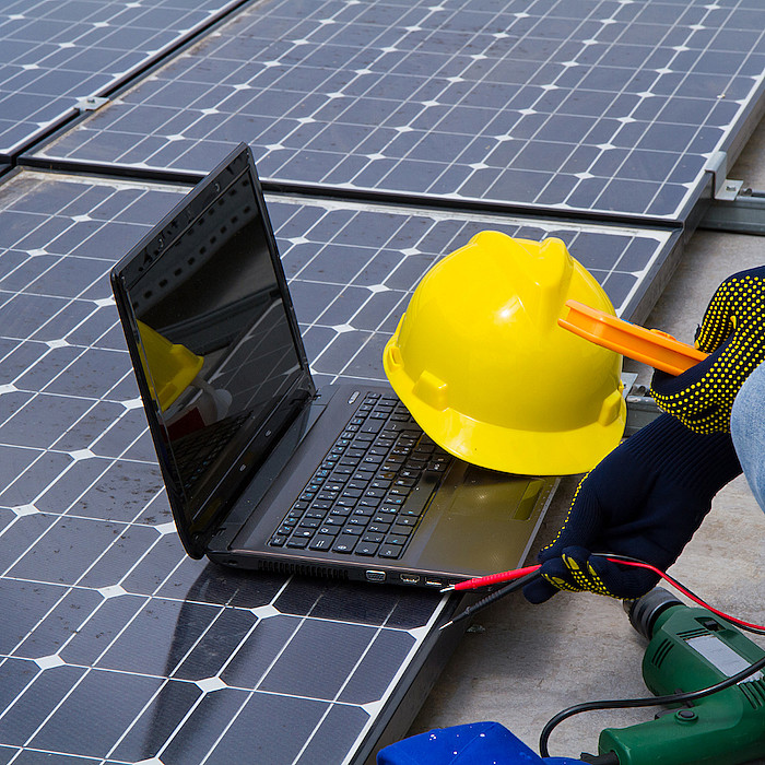 électricité générale, bioélectricité, contrôle d'accès, dépannage électrique, domotique, éclairage, mise en conformité, contrôle électrique, faux plafonds, panneaux photovoltaïques, Installation électrique, éclairage, éclairage extérieur, éclairage intérieur, vidéophone, parlophone, rénovation électrique, entretien électrique