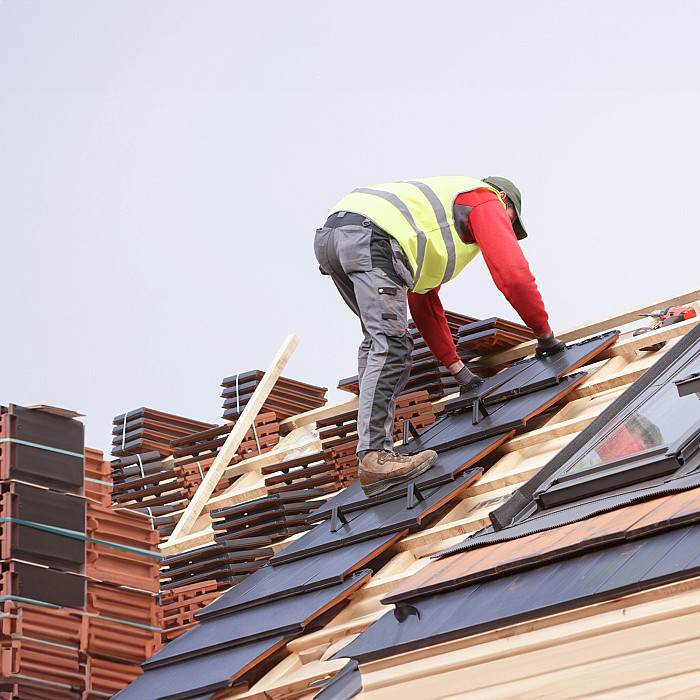 Rénovation générale, corniches, toiture, gouttières, zingueries, toit, béton, charpente
