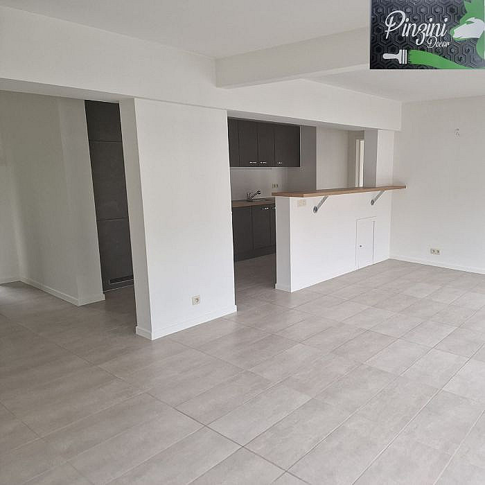 décoration intérieure, peinture, tapisserie, papier peint, cloisons, faux plafonds, parachèvement, aérogommage, rénovation de parquet, entretien de parquet, sol en résine, vinyle, lino, moquette, parquet, parquet semi-massif