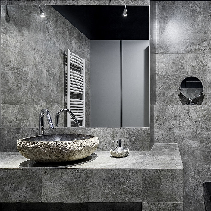 Nouvelle salle de bain, douche, baignoire, lavabos, WC, mobilier