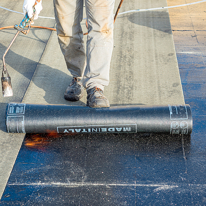 Couvreur, toit, gouttière,s corniches, zinguerie, toiture plate