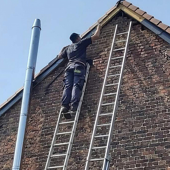 Travaux de cheminée, Sur Tous Les Toits, couvreur