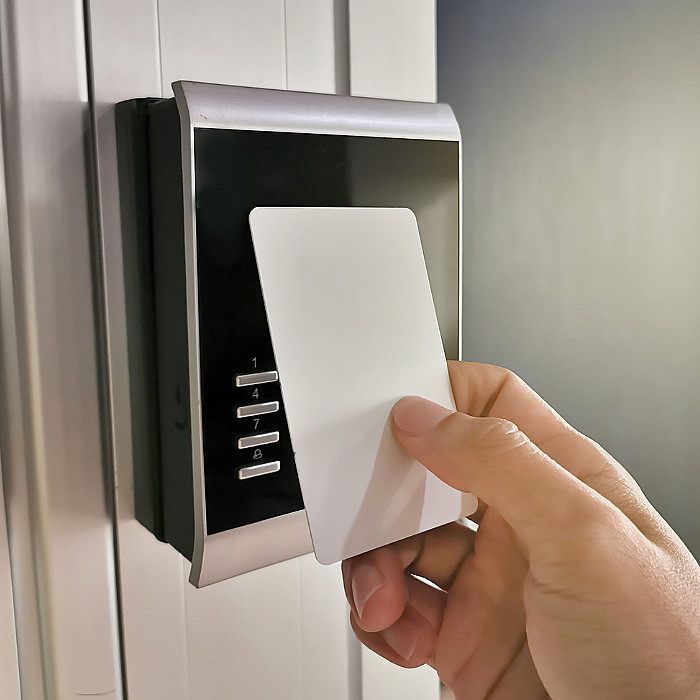 Contrôle d'accès, système de sécurité