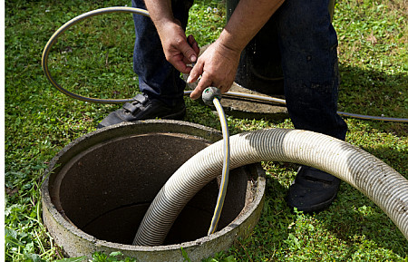 fosse septique, installation, traitement des eaux usées, assainissement, raccordements égouttage.