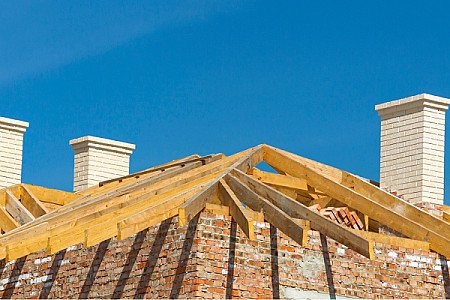 rénovation totale, restauration complètes, patrimoines, monuments ancestraux, châteaux, églises,
			grandes rénovations, couvreur, charpentier, ardoisier