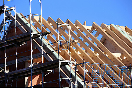 charpente, charpentier, traditionnelle, élevaiton, levage de charpente, technique de levage, levage à
              la corde, technique ancienne et traditionnelle, rénovation complète, constriction, reconstruction,
              bois, ossature bois