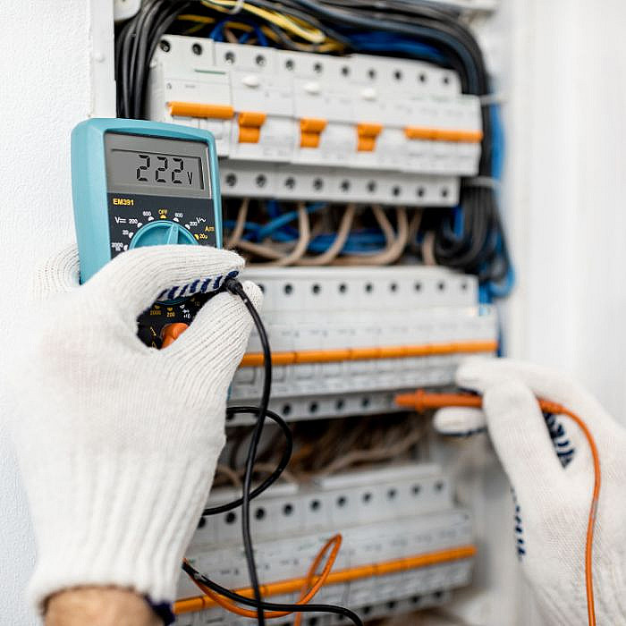 sécurité électrique, vérification installation électrique, installation tableau électrique, conformité réglementaire, contrôle électrique, diagnostic électrique, électricité générale