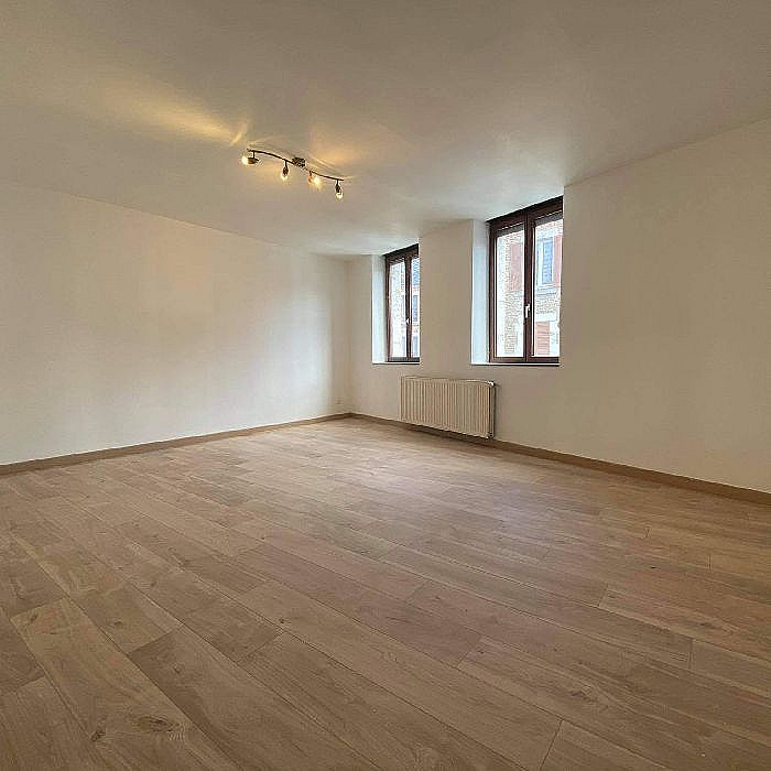 pose de parquet, parquet semi-massif, rénovation de parquet, carreleur, sols, pierres naturelles, plancher de bois laminé, pose de parquet, rénovation de parquet